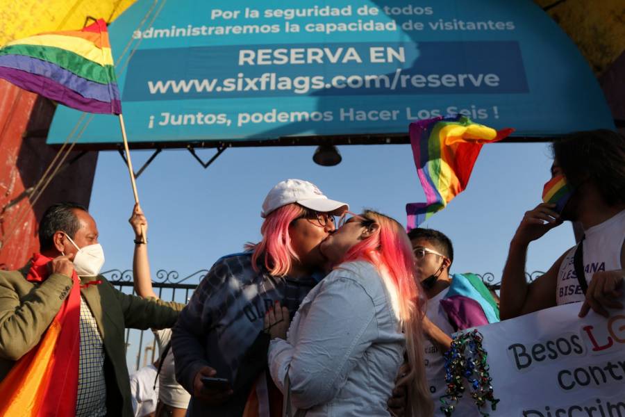 CDMX atenderá caso de homofobia en Six Flags: Claudia Sheinbaum