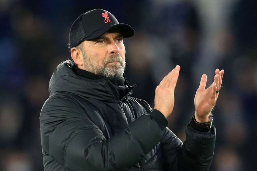 Jurgen Klopp no dirigirá a Liverpool ante Chelsea por posible positivo a Covid-19