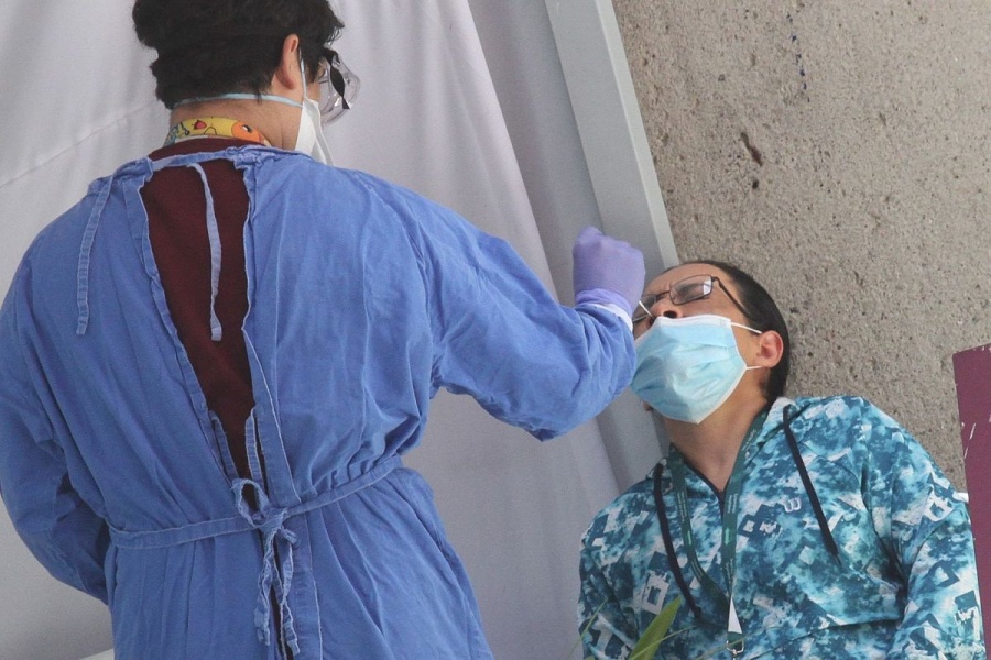 Reportan 31 casos sospechosos de la variante Ómicron en Sinaloa