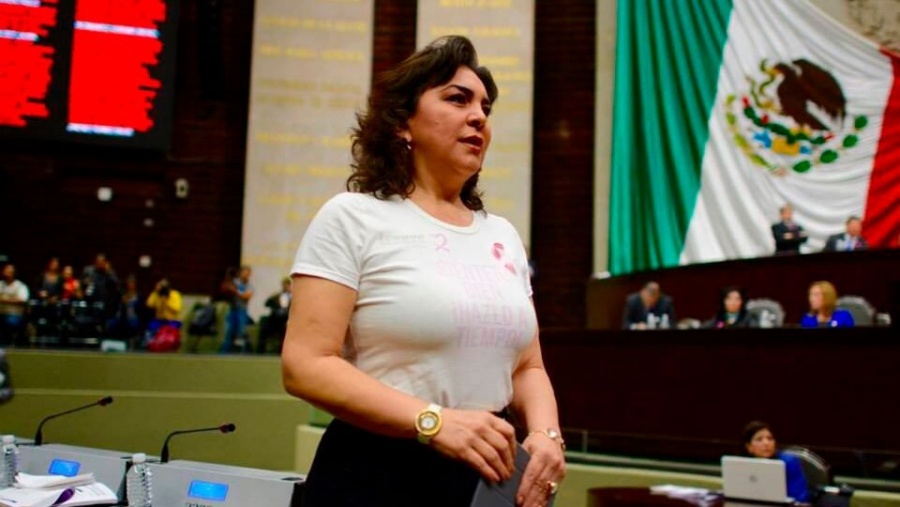 Ivonne Ortega plantean elevar a rango constitucional el concepto de familia