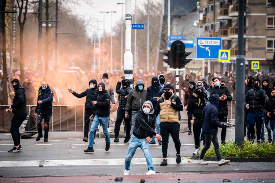 Holanda: 30 detenidos en manifestaci&oacute;n contra restricciones por covid-19