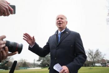Joe Biden dice al presidente de Ucrania que EEUU 