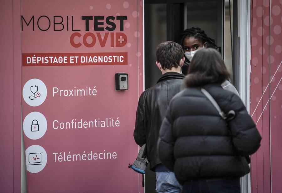 Francia registra r&eacute;cord de m&aacute;s de 270 mil casos de Covid-19 en 24 horas