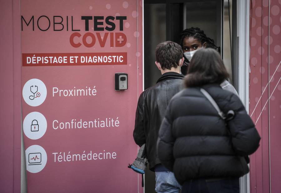 Francia registra récord de más de 270 mil casos de Covid-19 en 24 horas