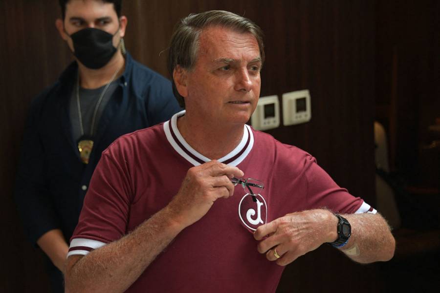 Jair Bolsonaro anuncia que recibió el alta hospitalaria
