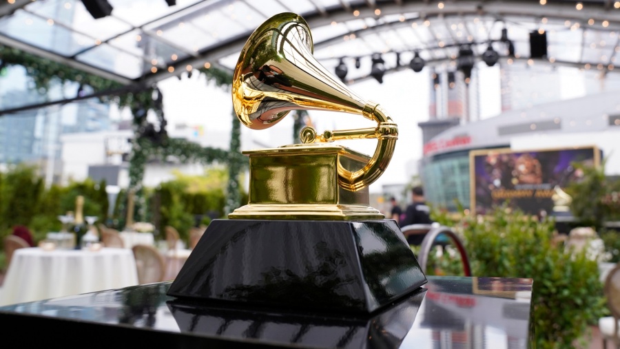 Ómicron, pospone ceremonia del Grammy 2022