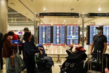 Francia levanta la cuarentena a turistas vacunados de Sud&aacute;frica
