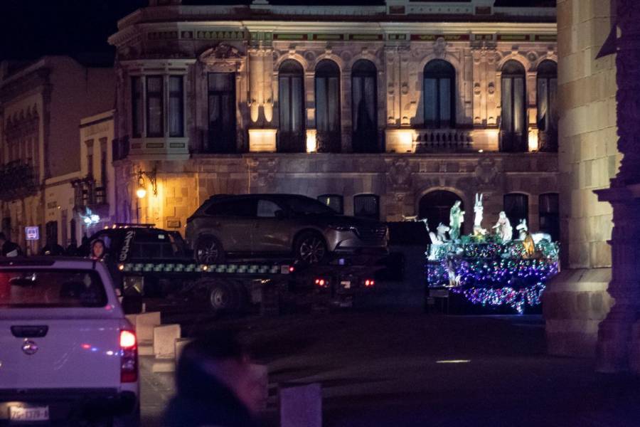 Identifican siete de los 10 cuerpos abandonados frente al Palacio de Gobierno de Zacatecas