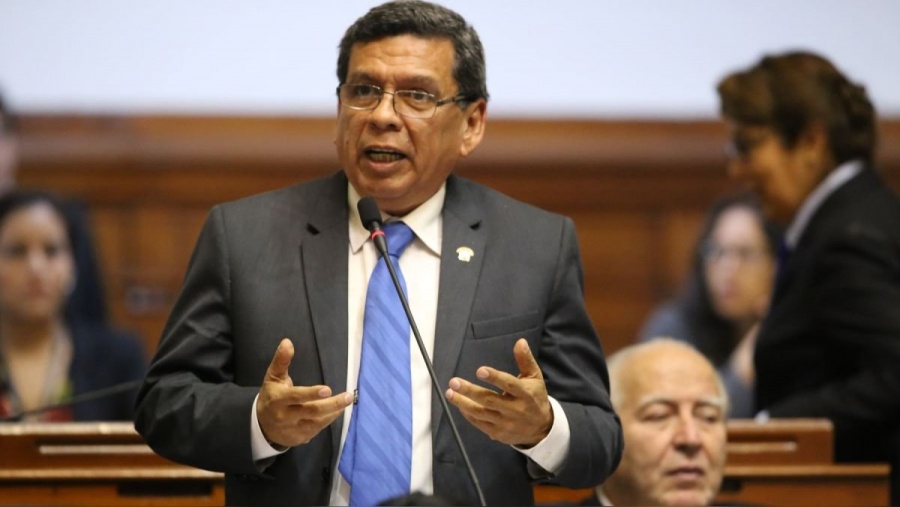 Ministro de Salud dice que Perú no está listo para el embate de ómicron