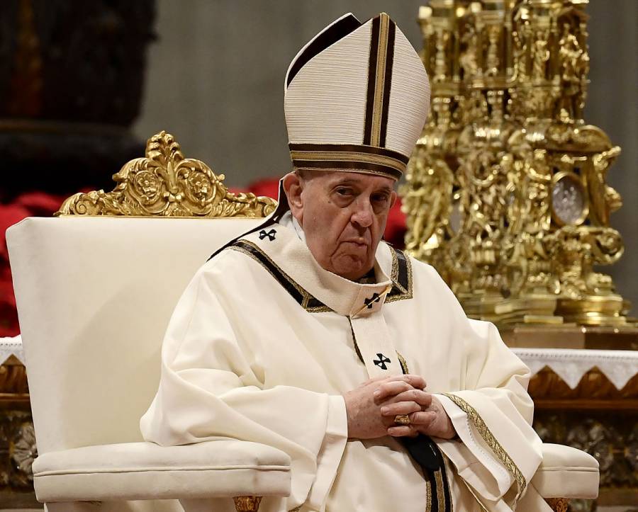 Para el papa Francisco, la posesión de armas nucleares es 