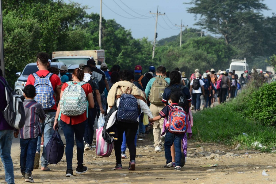 Senadores de EEUU piden amparo migratorio para algunos países de Centroamérica