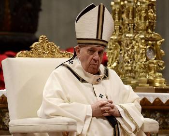 Para el papa Francisco, la posesi&oacute;n de armas nucleares es 
