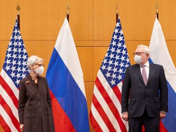 Rusia afirma que no prev&eacute; atacar Ucrania y quiere seguir negociando con EEUU