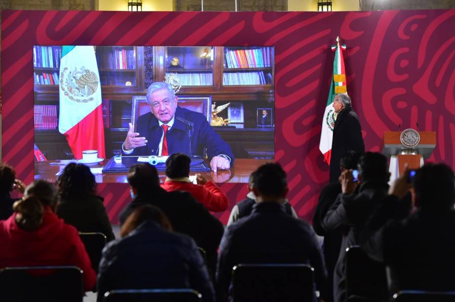 AMLO aparece en video en mañanera: 