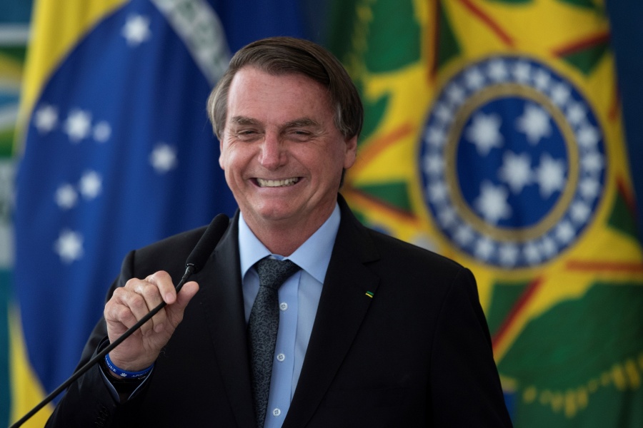 Bolsonaro minimiza el ómicron en Brasil: 