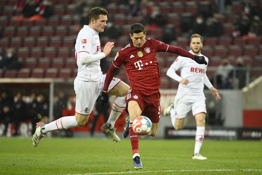 Bayern Múnich golea al Colonia con triplete de Lewandowski