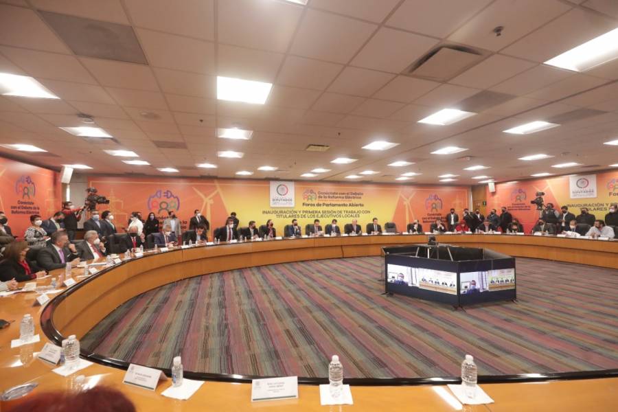 Gobernadores participan en inauguración de Parlamento Abierto de Reforma Eléctrica