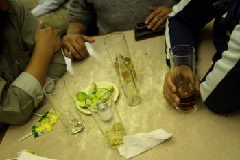 Pandemia aument&oacute; el alcoholismo en Reino Unido