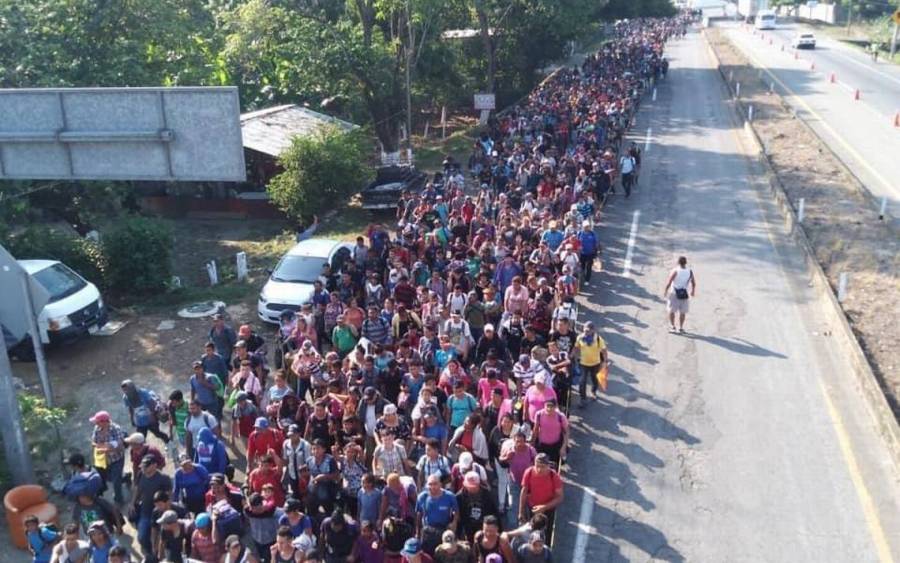 Autoridades desintegran caravana migrante en el sur de México