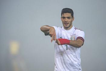 Ra&uacute;l Jim&eacute;nez no juega con el Wolverhampton y es duda con la Selecci&oacute;n Mexicana