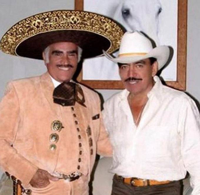 Saldrían temas a dueto entre Vicente Fernández y Joan Sebastian