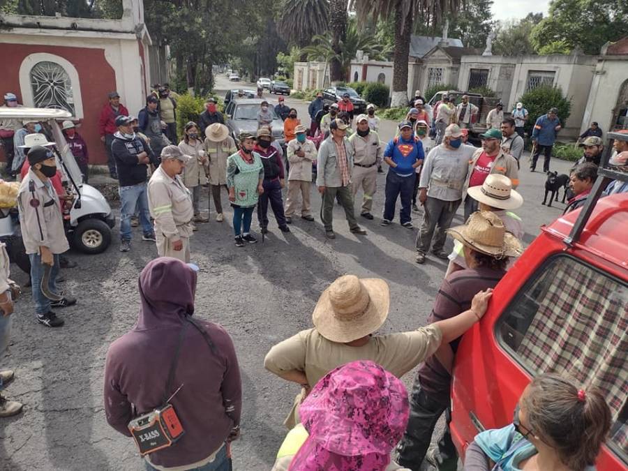 Panteón San Nicolás Tolentino, “super” de santeros y brujos