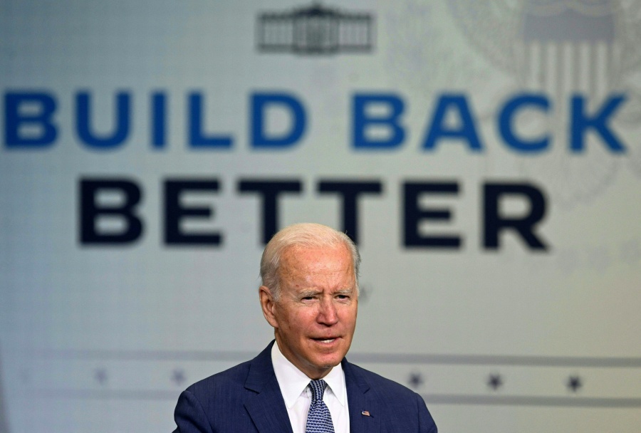 Sorprenden a Biden insultando a un periodista de Fox News