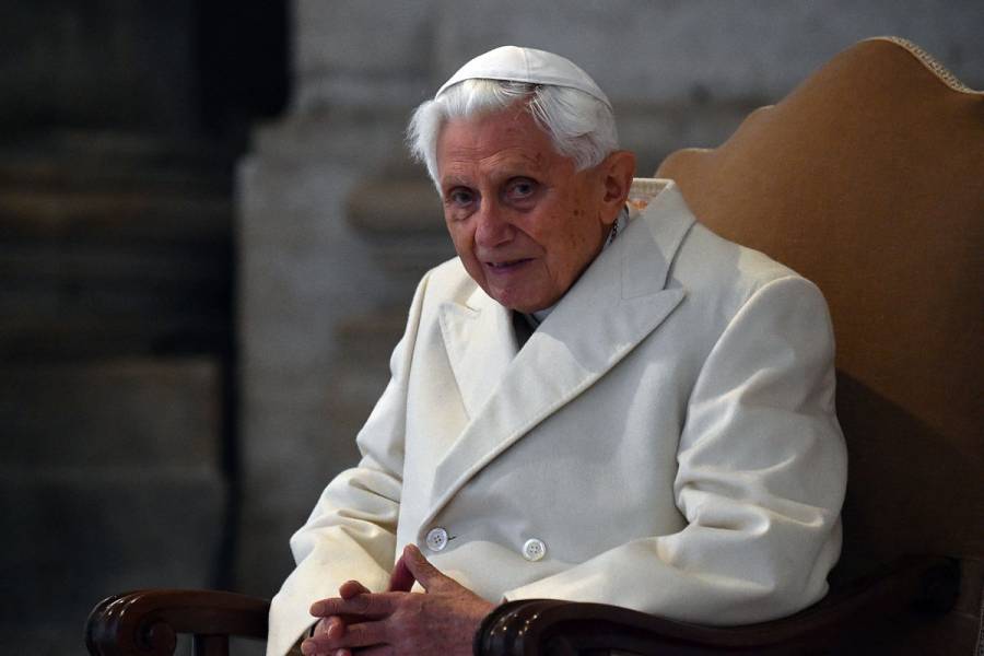 Benedicto XVI rectifica declaraciones sobre reunión dedicada a cura pedófilo en Alemania