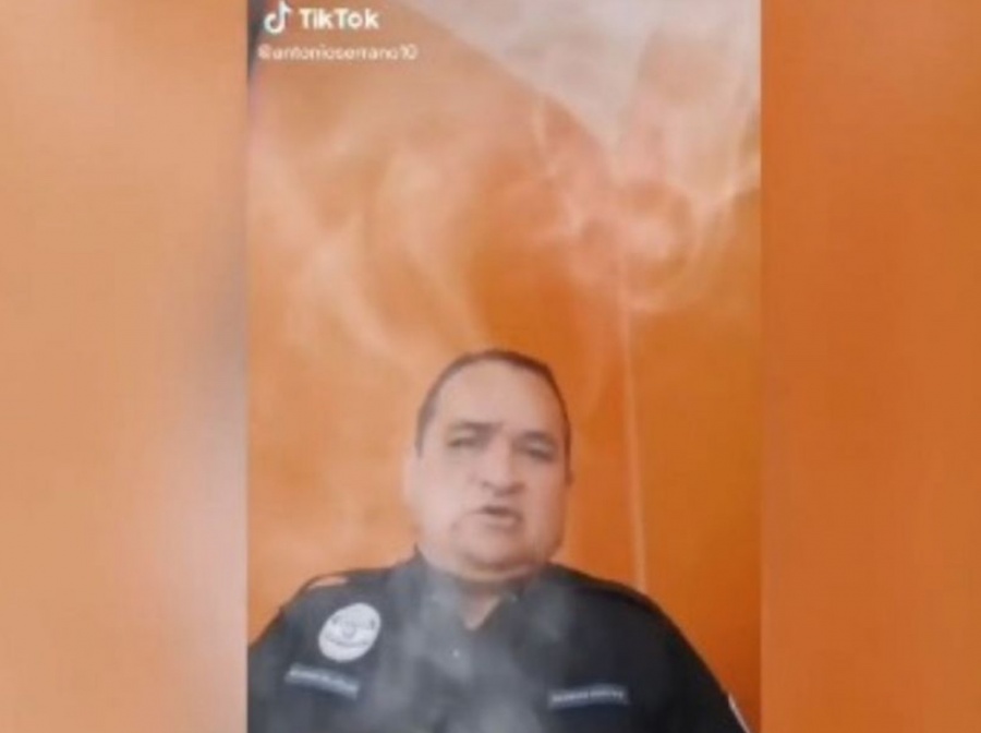 Suspenden a comandante de Cuautla por imitar al “Teniente Harina”