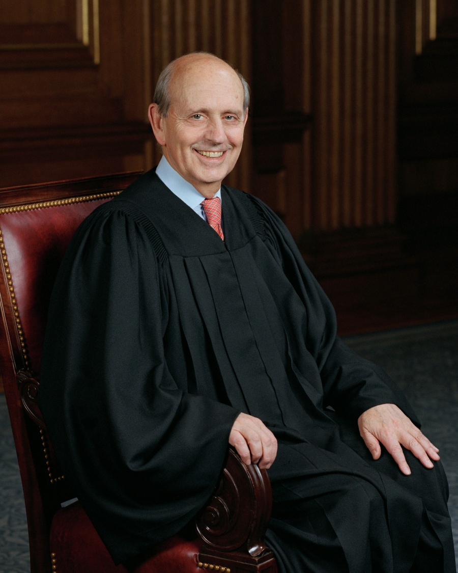 El juez progresista de la Corte Suprema de EEUU Stephen Breyer va a jubilarse