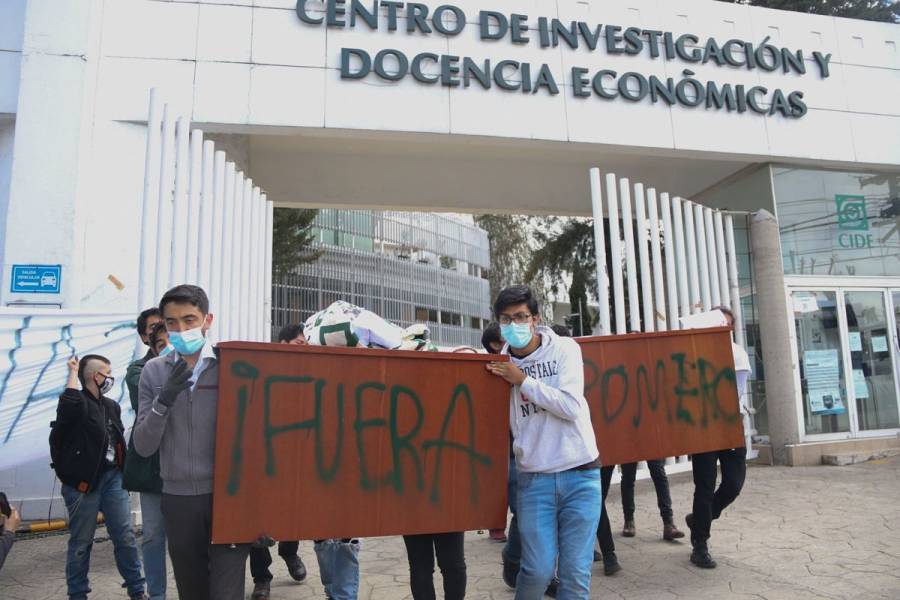 Conacyt suspenderá becas a estudiantes que participen en manifestaciones