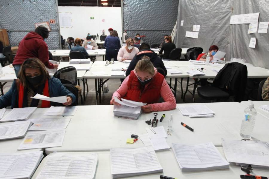 Personas con apellidos que inician con B, integrarán mesas para la revocación de mandato