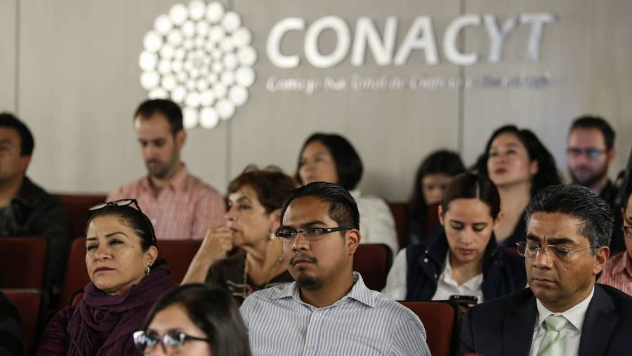Conacyt desmiente que suspenderá becas