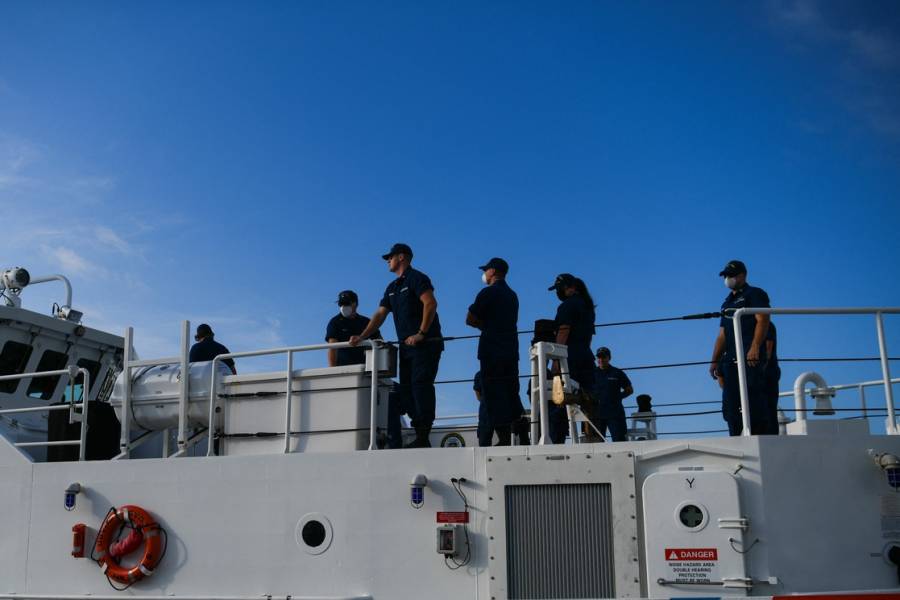 EEUU prev&eacute; suspender b&uacute;squeda de na&uacute;fragos en las costas de Florida tras hallar cinco cuerpos