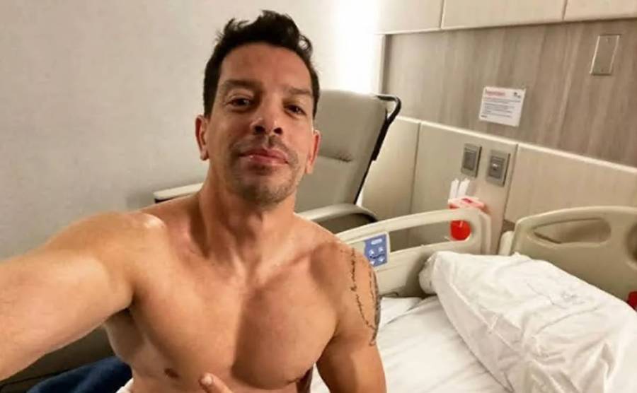 Yahir fue operado debido a un tumor benigno; comparti&oacute; salida del quir&oacute;fano