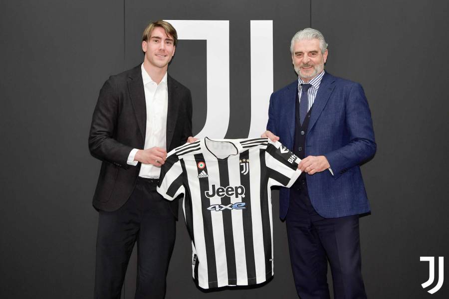 Oficial: Juventus ficha al goleador Dusan Vlahovic