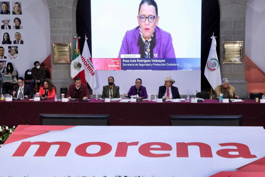 Senadores de Morena, por concluir Reunión Plenaria con funcionarios federales