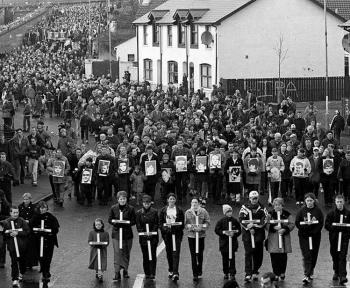 Medio siglo después, Irlanda del Norte conmemora el 