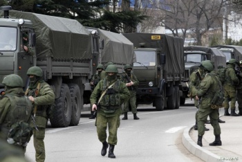 Ucrania pide a Rusia retirar sus tropas de la frontera y dialogar