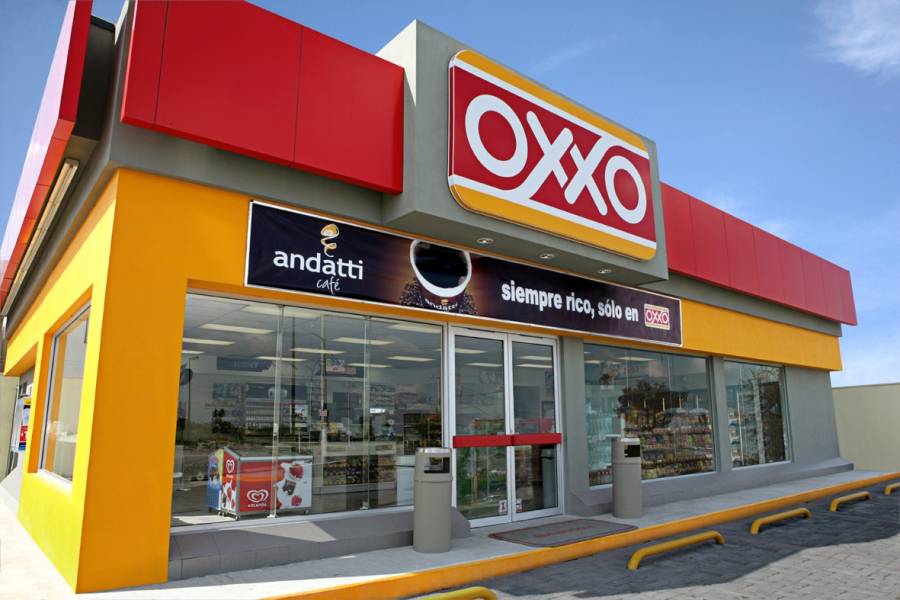 Oxxo supera a Starbucks y McDonald's en el número de tiendas