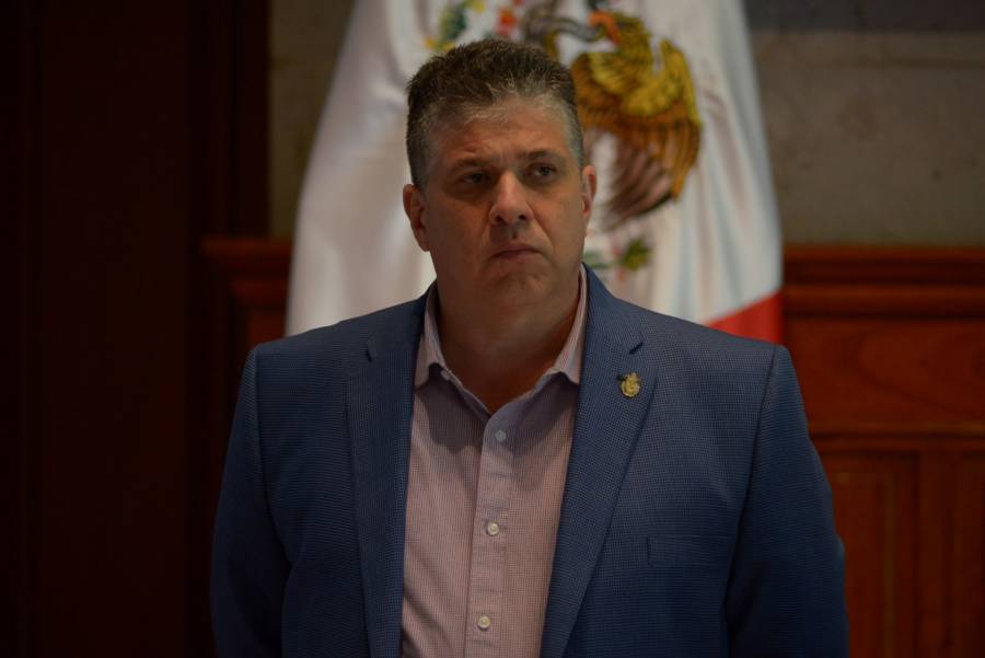 Cuitláhuac García busca derogar delito de ultrajes a la autoridad; envía iniciativa a congreso veracruzano