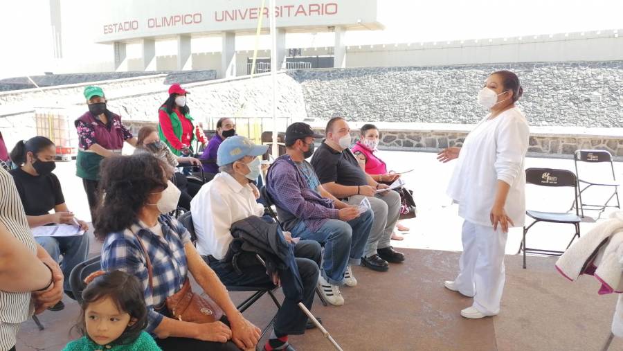 Avanza en Estadio Olímpico Universitario vacunación de refuerzo anticovid