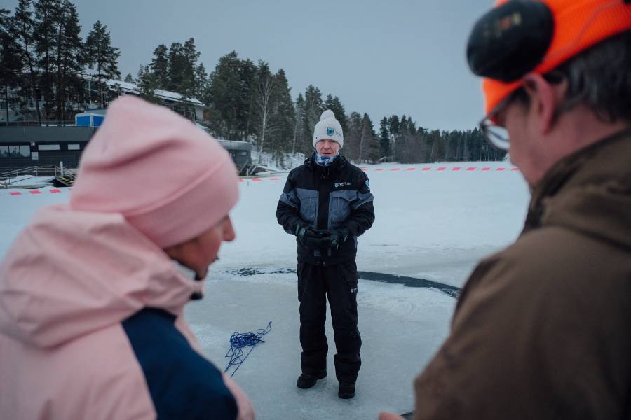 Finlandia levantará restricciones contra COVID-19 en febrero
