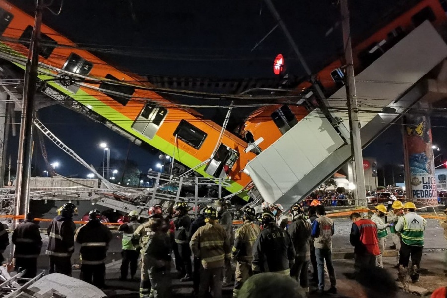 Empresa de Slim paga a víctimas de desplome de Línea 12