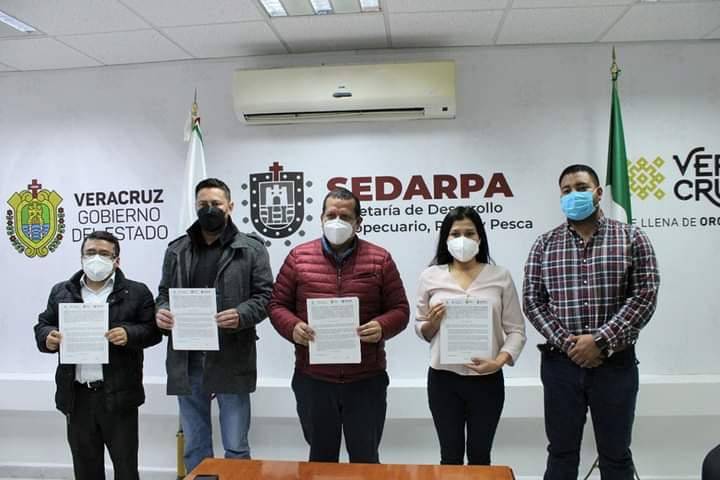 SEDARPA firma convenio de Concertaci&oacute;n para la Movilizaci&oacute;n Interestatal de Colmenas Pobladas