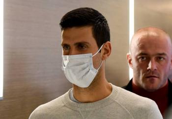 Fiscal&iacute;a serbia dice que test PCR de Djokovic eran 