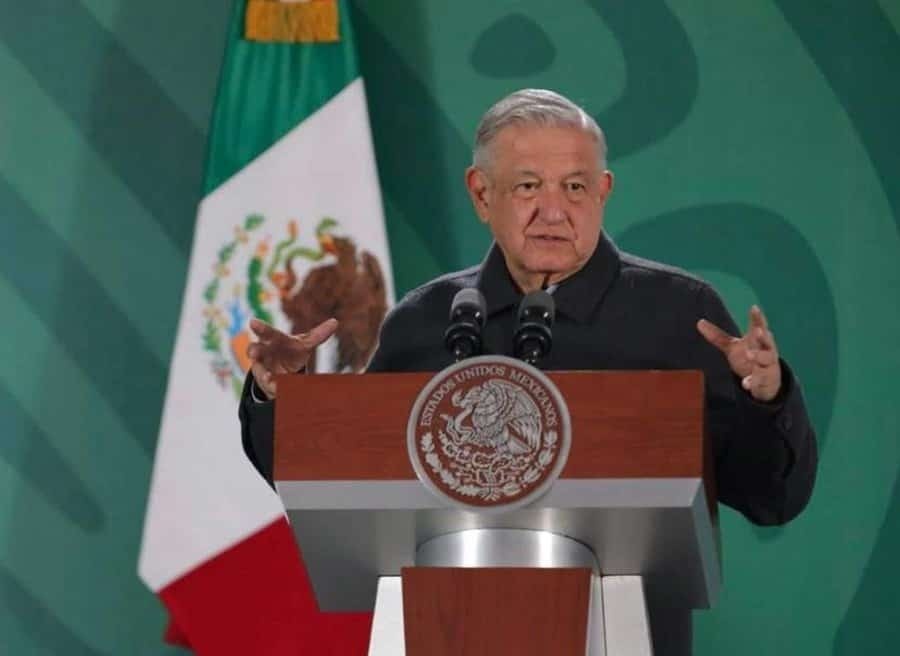 “Yo no soy un ambicioso vulgar” le responde López Obrador a Pedrito Sola