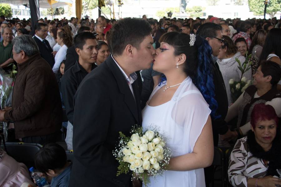 Vuelven a Neza las bodas colectivas por el Día del Amor y la Amistad