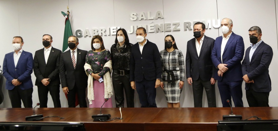 Senador del PAN destaca resultados de alcaldes de oposición