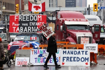 Provincia canadiense retira restricciones por covid en medio de protestas